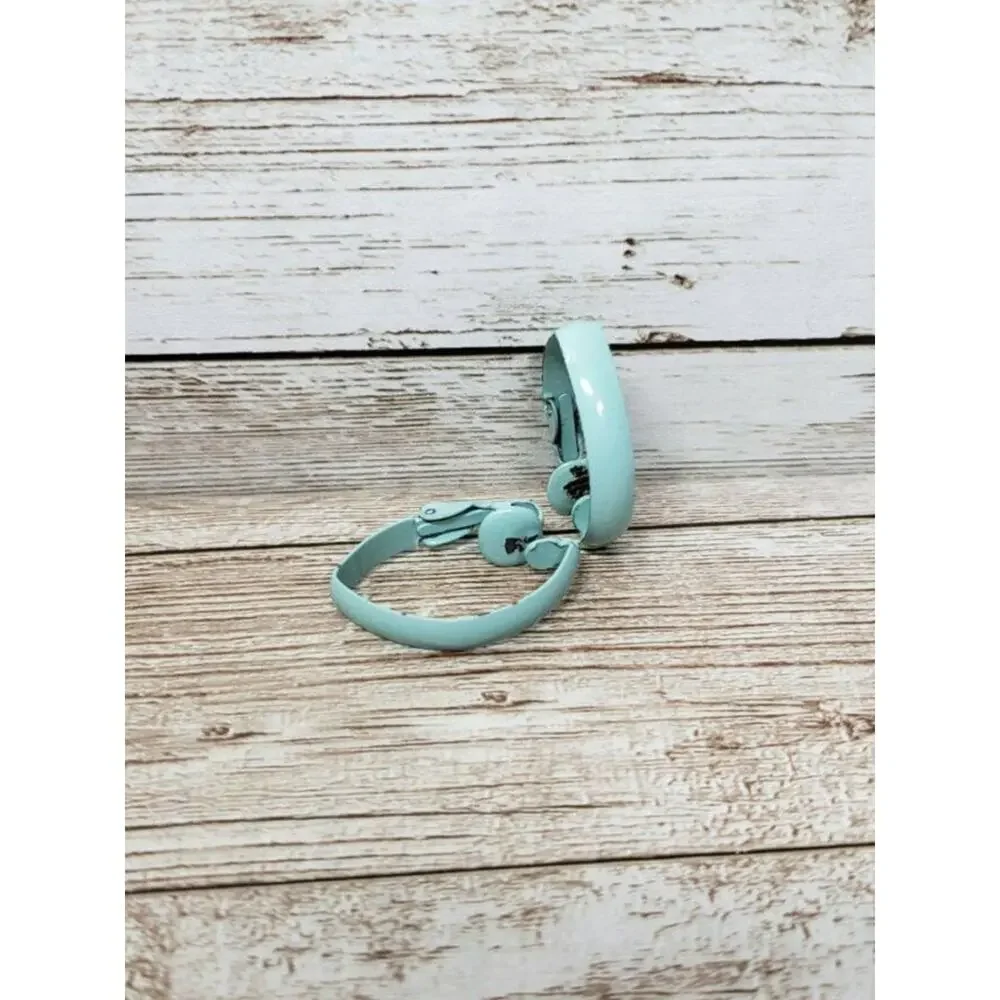 Vintage clip earrings